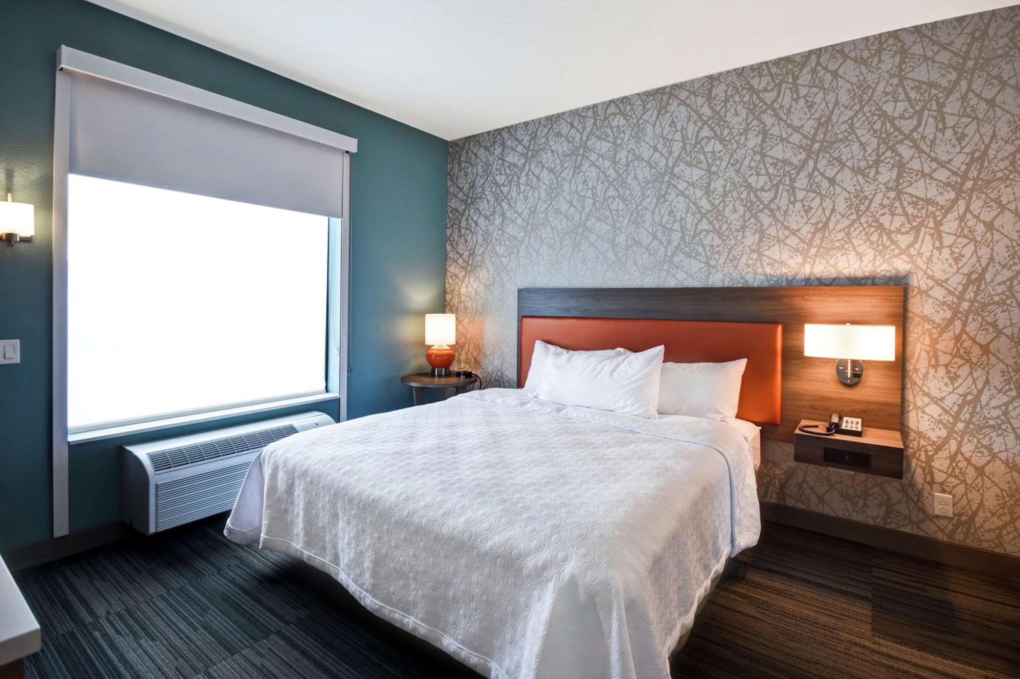 Home2 Hotel 3*